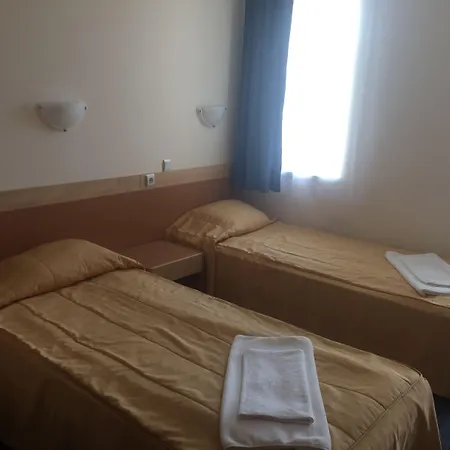 Sunday Hotel