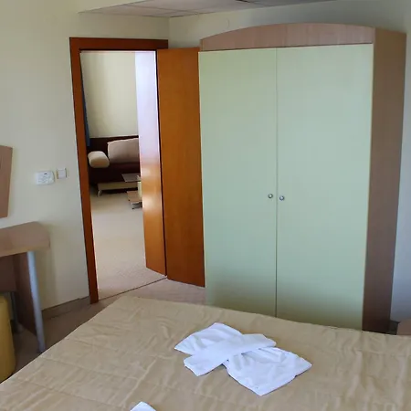 Sunday Hotel Kiten (Burgas)